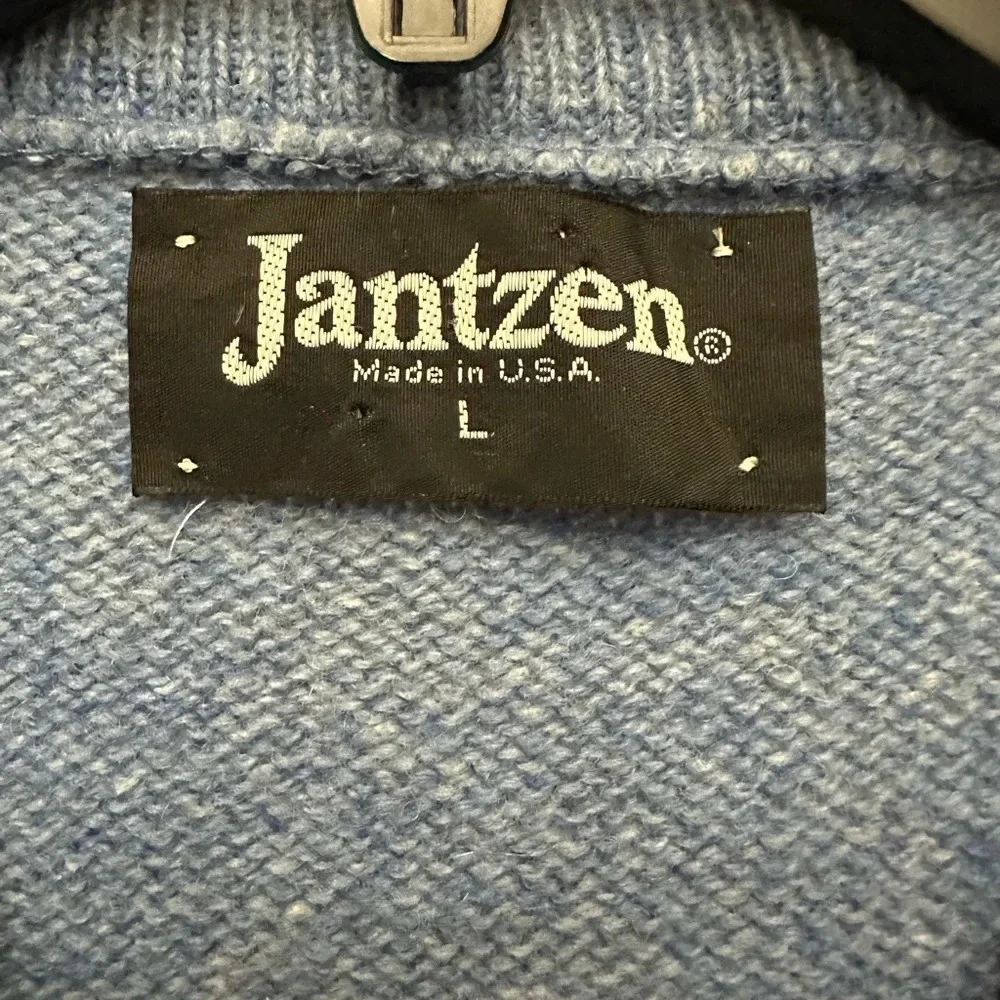 Jantzen Vintage Sweater Vest Size Large Wool Blend V Neck Light Blue